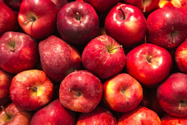 Red Apples